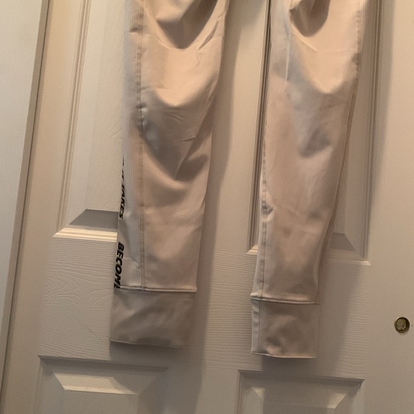 Marvel Avengers FIT Moisture wicking womans Leggings - Picture 3 of 13